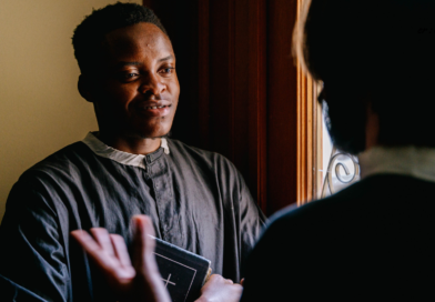 Santapan Harian Keluarga (SHK) – Senin, 24 November 2024 Santapan Harian Keluarga (SHK) – Senin, 24 November 2024